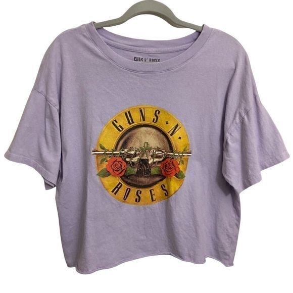 Tops - Guns & Roses Boxy Fit Cropped Graphic Tee Size‎ Small